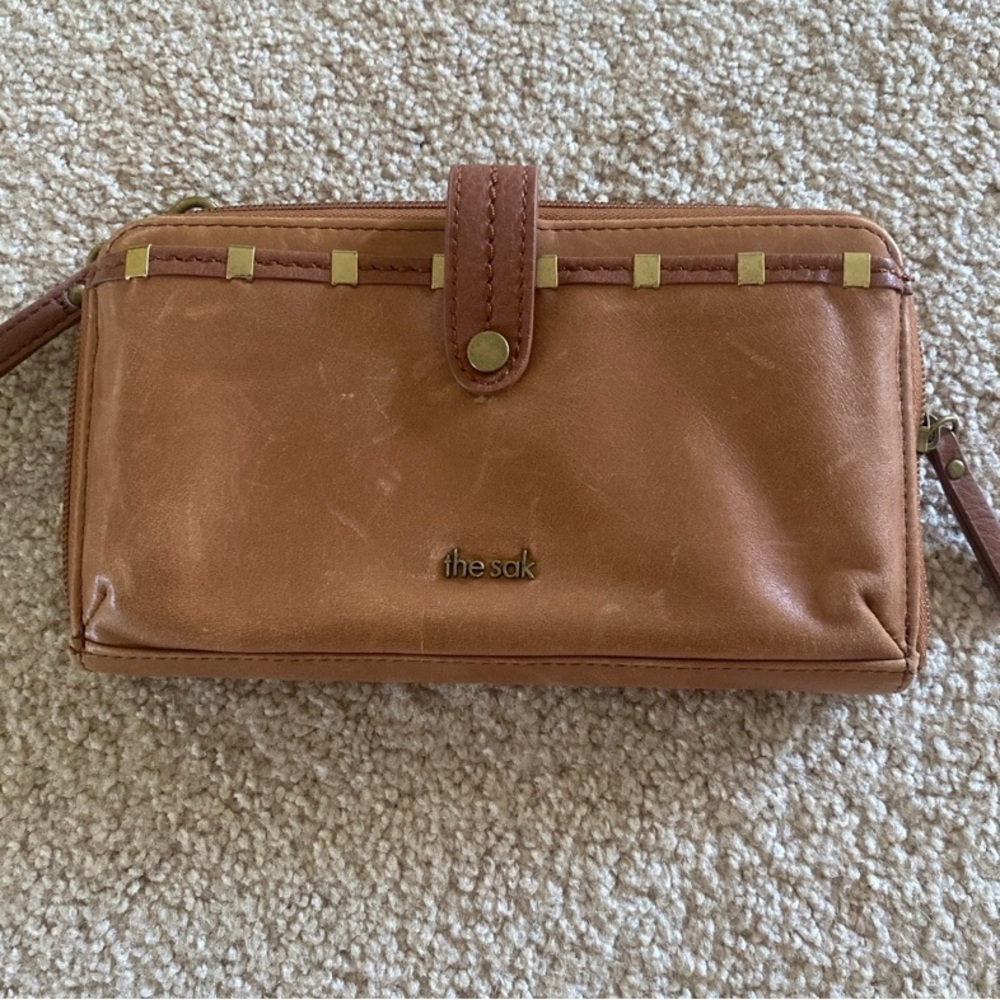 The Sak Tan Leather Wallet with Gold embellishments